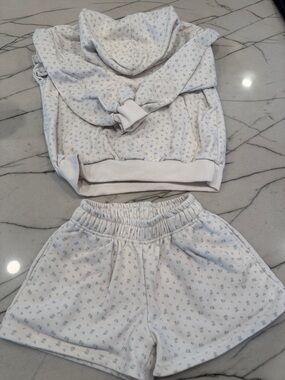 Women’s Cream Floral Loungewear Set - Hooded Sweatshirt & Shorts